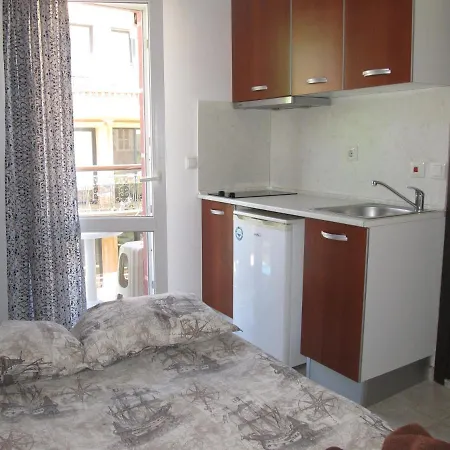 And In Cote D'azure Apartament