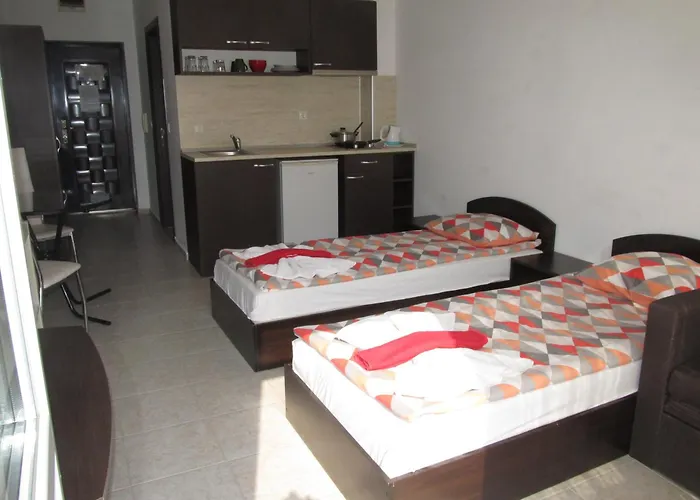 Апартаменты And In Cote D'azure Солнечный берег